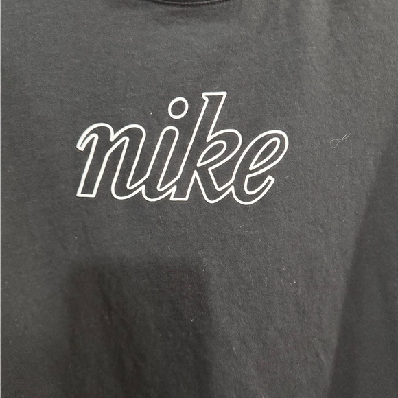 Women's The Nike Tee Icon Clash Black & White Short Sleeve Tee. Size L - Picture 6 of 9